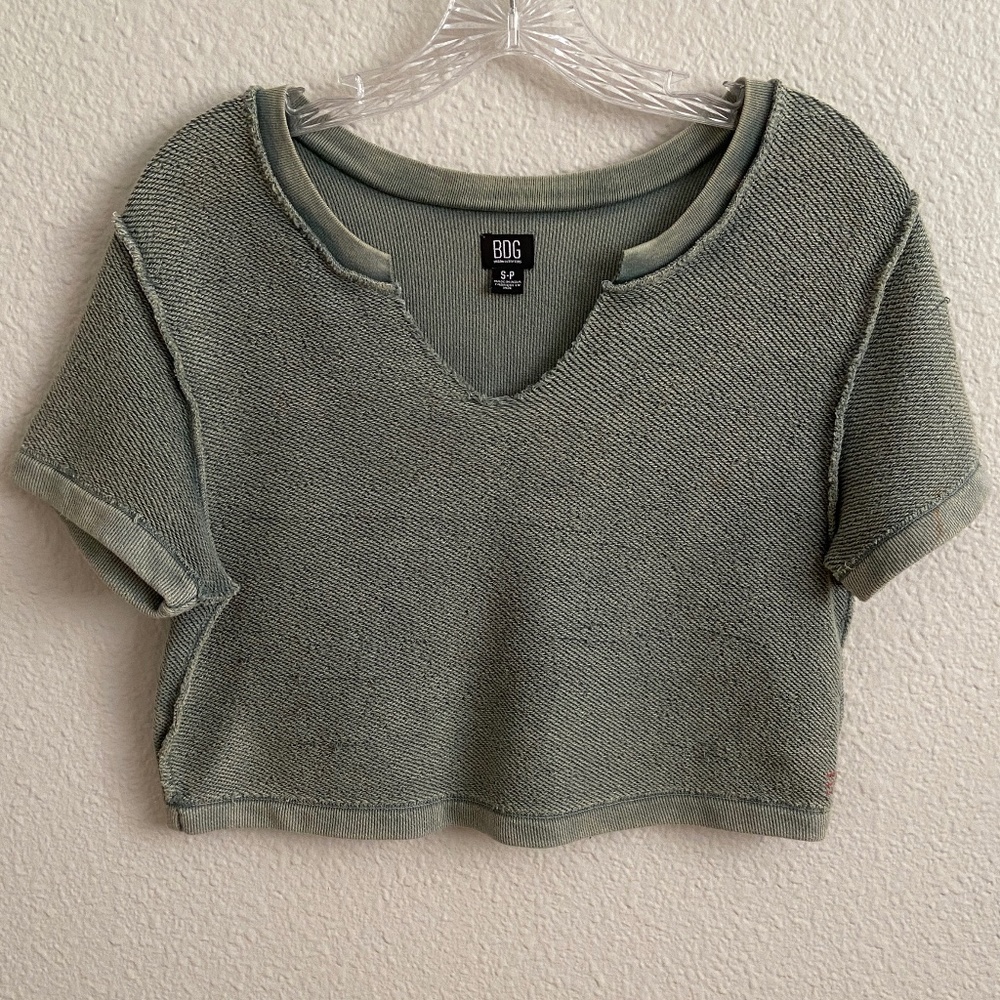 UO Cropped T-Shirt Size Small
